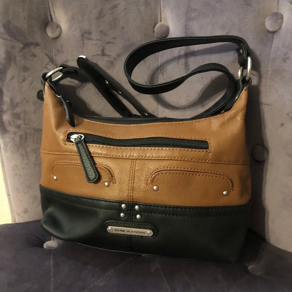 Stone Mountain Tan & Black Purse